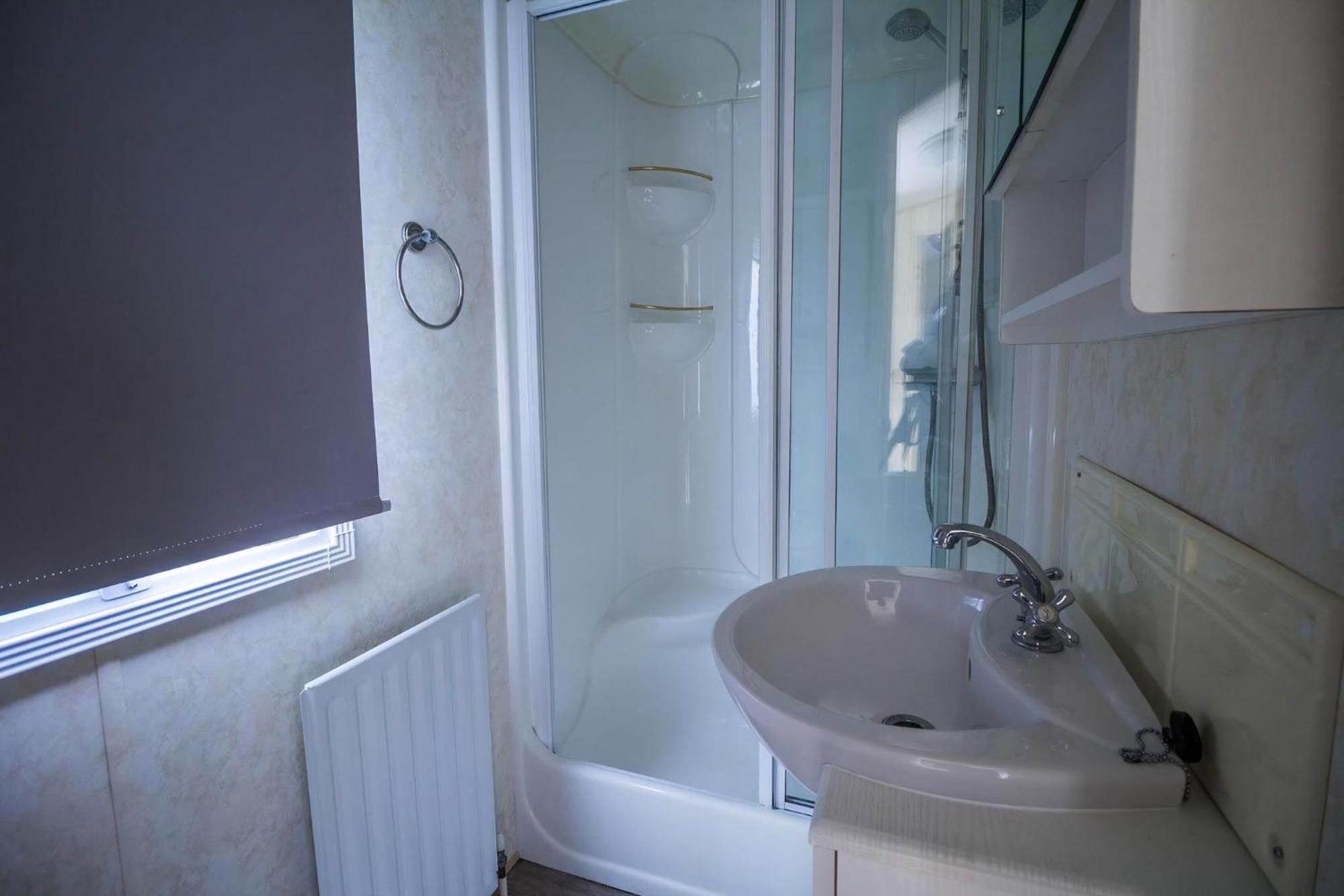 Brilliant Caravan For Hire At Manor Park In Hunstanton Norfolk Ref 23176K 호텔 외부 사진