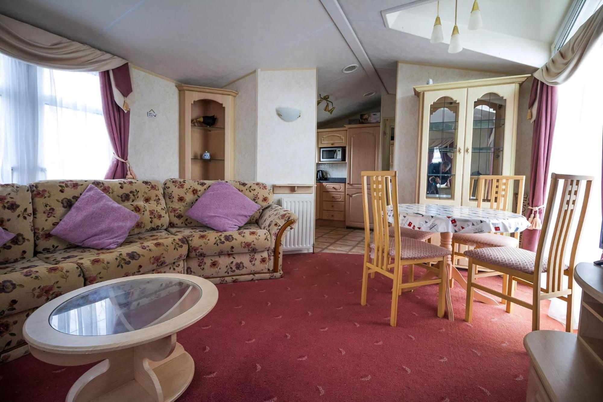 Brilliant Caravan For Hire At Manor Park In Hunstanton Norfolk Ref 23176K 호텔 외부 사진